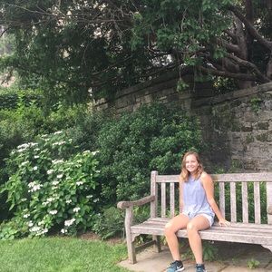 Meet your Posher, Alyssa